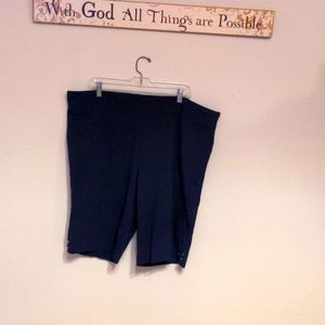 Avenue Women's Navy Shorts